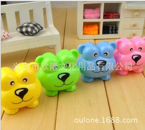 Lion Pencil Sharpener view 3