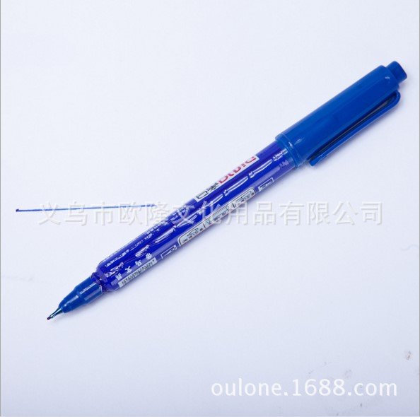 Dual-Tip Oil-Based Marker view 3