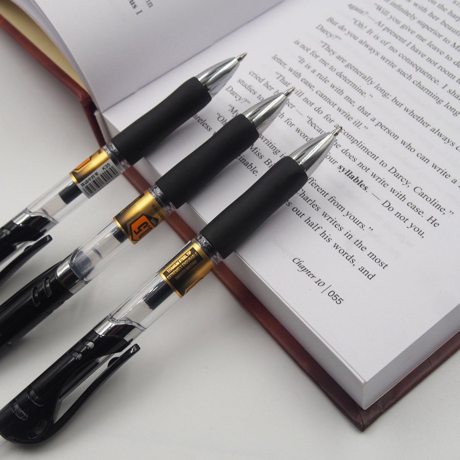 Retractable Gel Pen, 0.5mm view 2